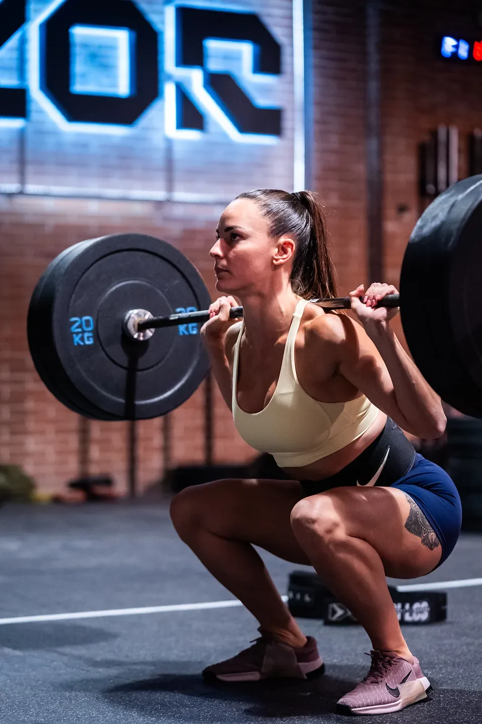 kor-training-club-back-squat-960